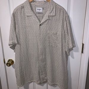 🌸 NWOT good fellow tan button up